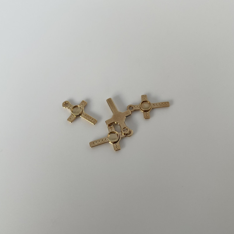 Breloque Croix Doré à l'or fin 24K - 14x8mm x1