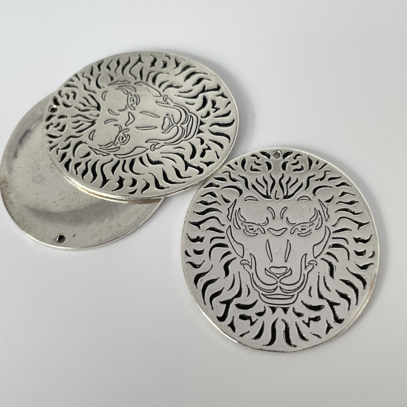 Breloque Ovale Tête de Lion - 44x39.8mm, Design Majestueux X1